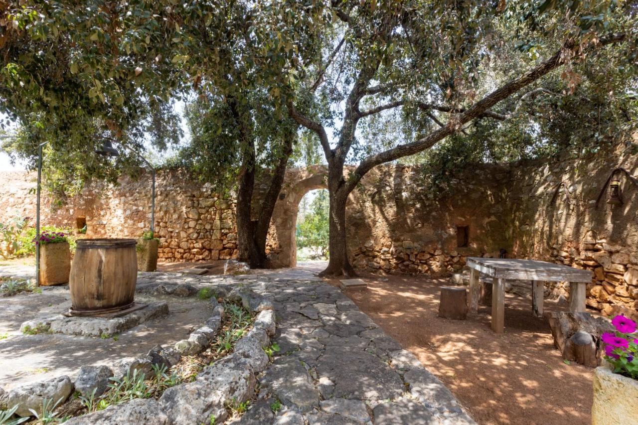 Bed and Breakfast Badia Del Casale Удженто Экстерьер фото