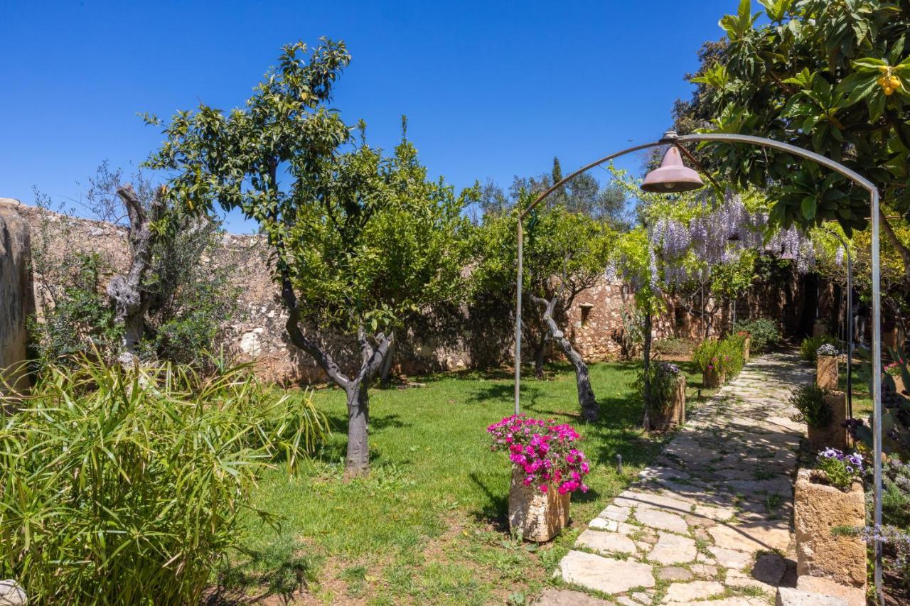 Bed and Breakfast Badia Del Casale Удженто Экстерьер фото